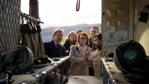 10:30 horas. Helipuerto de Jaedo, Ruente.
El consejero de Desarrollo Rural, Ganader&iacute;a, Pesca y Alimentaci&oacute;n, Pablo Palencia, visita la base de la Brigada de Refuerzo de Incendios Forestales (BRIF).