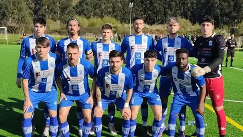 Equipo del Naval que salió titular
