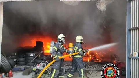 Made with LogoLicious Add Your Logo App