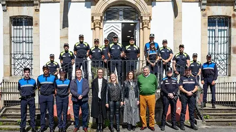 16:00.- Instituto C&aacute;ntabro de Administraci&oacute;n P&uacute;blica Rafael de la Sierra. La Concha, Villaescusa (ICAP)
La consejera de Presidencia, Justicia, Seguridad y Simplificaci&oacute;n Administrativa, Isabel Urrutia, clausura el curso selectivo de Auxiliares de Polic&iacute;a Local.