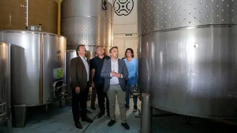 12:00 horas.
El consejero de Desarrollo Rural, Ganader&iacute;a, Pesca y Alimentaci&oacute;n, Pablo Palencia, visita Sidra Somarroza. 10 MAYO 2024 &copy; Miguel De la Parra