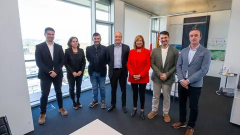 11:00.- Despacho ConsejeroEl consejero de Industria, Empleo, Innovaci&oacute;n y Comercio, Eduardo Arasti, firma convenios con aut&oacute;nomos.. 17 MAYO 2024 &copy; Miguel De la Parra