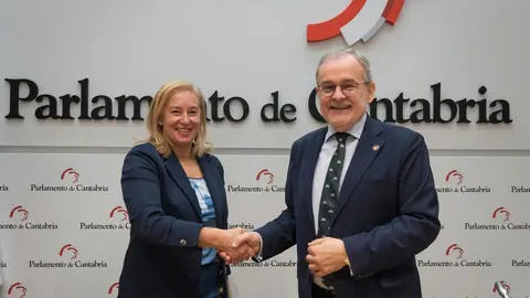Presentaci&oacute;n de las actividades del acuerdo de colaboraci&oacute;n entre el Parlamento y la Universidad de Cantabria (UC).