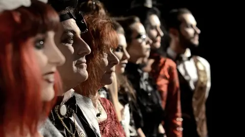 dona-rosita 13 gatos