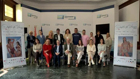 Desfile Verano 2024 - Presentación foto familia