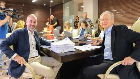 10:30 horas. Consejer&iacute;a de Educaci&oacute;n. Sala Blanca. El consejero de Educaci&oacute;n, Formaci&oacute;n Profesional y Universidades, Sergio Silva, y el consejero de Industria, Empleo, Innovaci&oacute;n y Comercio, Eduardo Arasti, participan en el Consejo de Formaci&oacute;n Profesional de Cantabria. 5 de julio de 2024 &copy; Ra&uacute;l Lucio