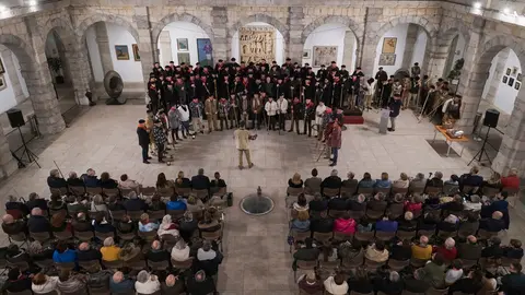 Celebracion de las Marzas en el Patio Central del Parlamento de Cantabria.