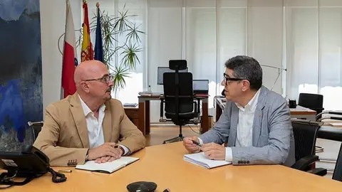 13:30 horas. Despacho del consejero

El consejero de Salud, C&eacute;sar Pascual, recibe a representantes del Colegio Profesional de Ciencias Pol&iacute;ticas y Sociolog&iacute;a de Cantabria.