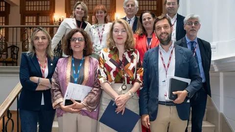 10:00 horas. Palacio de La Magdalena. Aula Infantes

La consejera de Cultura, Turismo y Deporte, Eva Guillermina Fern&aacute;ndez, presenta el encuentro de la UIMP sobre 'Dise&ntilde;o y gesti&oacute;n de destinos de turismo religioso'.