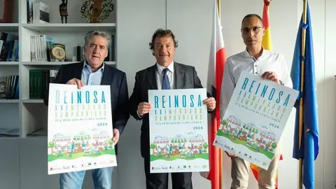 8:45 horas. Despacho del consejero. El consejero de Desarrollo Rural, Ganader&iacute;a, Pesca y Alimentaci&oacute;n, Pablo Palencia, presenta el Mercado Campurriano de Reinosa, junto al alcalde del municipio. 24 de julio de 2024 &copy; Ra&uacute;l Lucio