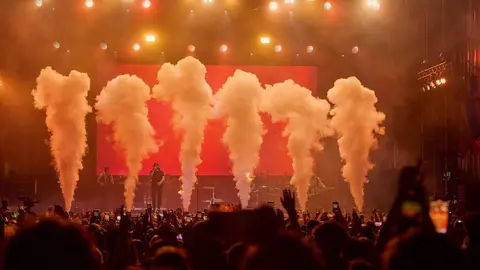 CALI & EL DANDEE - MAGDALENA EN VIVO 2024 - &copy;EL REY LAGART&Oacute;N (37)