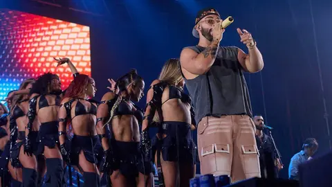 MANUEL TURIZO - MAGDALENA EN VIVO 2024 - &copy;EL REY LAGART&Oacute;N (15)