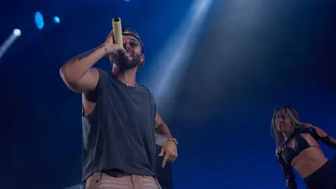 MANUEL TURIZO - MAGDALENA EN VIVO 2024 - &copy;EL REY LAGART&Oacute;N (20)