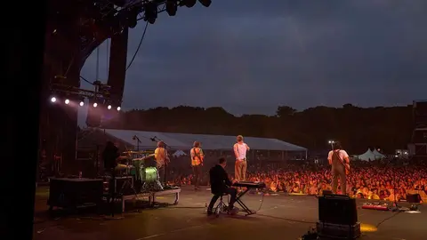 LA SONRISA DE JULIA - MAGDALENA EN VIVO 2024 - &copy;EL REY LAGART&Oacute;N (6)