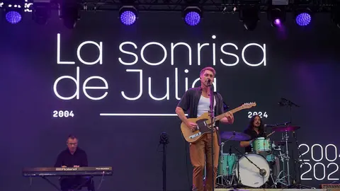 LA SONRISA DE JULIA - MAGDALENA EN VIVO 2024 - &copy;EL REY LAGART&Oacute;N (9)