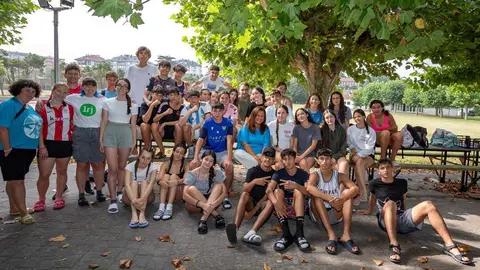 10:00 horas. Albergue juvenil de Loredo

La consejera de Inclusi&oacute;n Social, Juventud, Familias e Igualdad, Bego&ntilde;a G&oacute;mez del R&iacute;o, visita el campamento de Loredo.