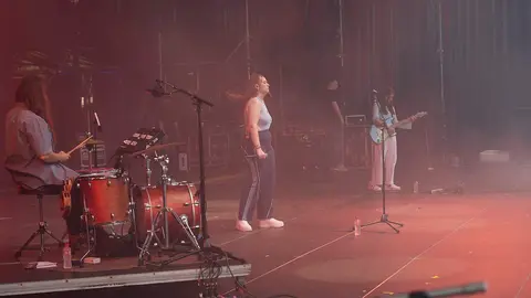 PAULA V&Aacute;ZQUEZ - MAGDALENA EN VIVO 2024 - &copy;EL REY LAGART&Oacute;N (7)