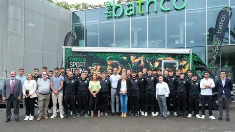 12:00 horas. Oficinas centrales de Bathco en Santander. Bajada del Caleruco, 21A. La consejera de Cultura, Turismo y Deporte, Eva Guillermina Fern&aacute;ndez, asiste a la presentaci&oacute;n del proyecto del Bathco Balonmano Torrelavega para la temporada ASOBAL 2024-2025. 1 de agosto de 2024 &copy; Ra&uacute;l Lucio