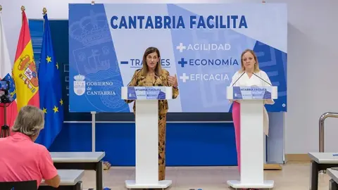 11:00 horas. Sala de Prensa del Gobierno. La presidenta de Cantabria, Mar&iacute;a Jos&eacute; S&aacute;enz de Buruaga, presenta en rueda de prensa, el anteproyecto de Ley de Simplificaci&oacute;n de Administrativa. 2 de agosto de 2024 &copy; Ra&uacute;l Lucio