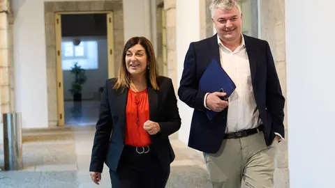 27/10/23  SANTANDER
ep reunion pp prc 

Mar&iacute;a JosE Saenz de Buruaga; Miguel ANgel Revilla.

FOTO: Juanma Serrano