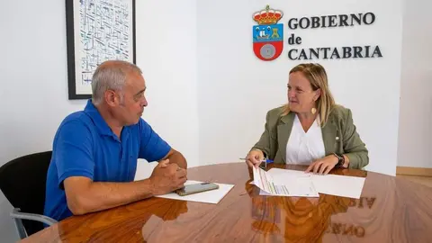 10:30 horas. Despacho de la consejera

La consejera de Presidencia, Justicia, Seguridad y Simplificaci&oacute;n Administrativa, Isabel Urrutia, recibe al alcalde de Arenas de Igu&ntilde;a, Pablo G&oacute;mez. 
 14 AGOSTO 2024 &copy; Miguel De la Parra