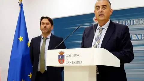 El consejero de Fomento, Ordenaci&oacute;n del Territorio y Medio Ambiente, Roberto Media, presenta el Decreto por el que se regulan los servicios de autotaxi en Cantabria. 
10 SEP 24