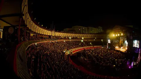 ROZALÉN - LA PLAZA SANTANDER 2024 - &copy;EL REY LAGARTÓN (7)