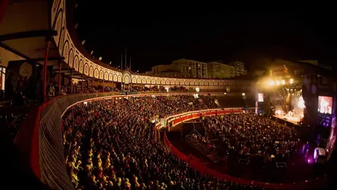 ROZALÉN - LA PLAZA SANTANDER 2024 - &copy;EL REY LAGARTÓN (8)