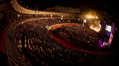 ROZALÉN - LA PLAZA SANTANDER 2024 - &copy;EL REY LAGARTÓN (9)