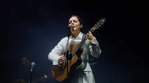 VALERIA CASTRO - LA PLAZA SANTANDER 2024 - &copy;EL REY LAGARTÓN (2)