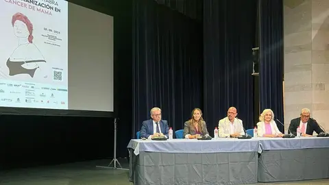 El consejero de Salud, C&eacute;sar Pascual, inaugura la 1&ordf; Jornada C&aacute;ntabra de Humanizaci&oacute;n en c&aacute;ncer de mama.

18 09 24