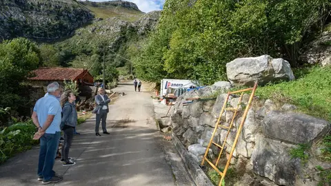 11:30 horas. Mortesante, Miera

El consejero de Fomento, Vivienda, Ordenaci&oacute;n del Territorio y Medio Ambiente, Roberto Media, realiza una visita a obras ya finalizadas.
