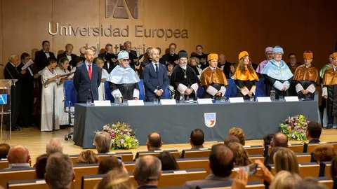 12:00 horas. Universidad Europea del Atl&aacute;ntico
El consejero de Educaci&oacute;n, Formaci&oacute;n Profesional y Universidades, Sergio Silva,
participa en el acto de apertura del curso acad&eacute;mico 2024-2025.