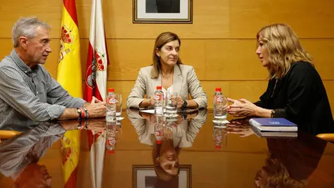 La presidenta de Cantabria, Mar&iacute;a Jos&eacute; S&aacute;enz de Buruaga, recibe a la alcaldesa de Polanco, Rosa D&iacute;az. 

16 oct 24