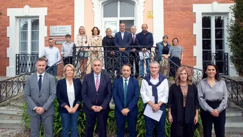 Centro de Recursos, Interpretaci&oacute;n y Estudios de la Escuela, CRIEME. Bo La Iglesia, 29. Polanco

Los consejeros de Fomento, Vivienda, Ordenaci&oacute;n del Territorio y Medio Ambiente, Roberto Media, Cultura, Turismo y Deporte, Luis Mart&iacute;nez Abad y de Desarrollo Rural, Ganader&iacute;a, Pesca y Alimentaci&oacute;n, Mar&iacute;a Jes&uacute;s Susinos, asisten al Comit&eacute; de Gobernanza de Costa Quebrada
nr &copy;
16 oct 24