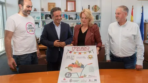 13.00 horas. Despacho de la consejera 

La consejera de Desarrollo Rural, Ganader&iacute;a, Pesca y Alimentaci&oacute;n, Mar&iacute;a Jes&uacute;s Susinos, presenta el Mercado de Granjeros (de granja en granja).