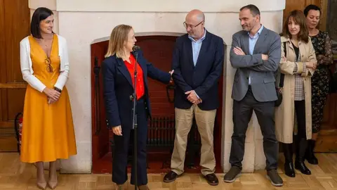 13:30 horas. Palacio de La Magdalena
La consejera de Presidencia, Seguridad, Justicia y Simplificaci&oacute;n Administrativa,
Isabel Urrutia, participa en la inauguraci&oacute;n del 38&ordm; Congreso de la Uni&oacute;n
Progresista de Fiscales. 25 OCT 24 &copy; Miguel De la Parra