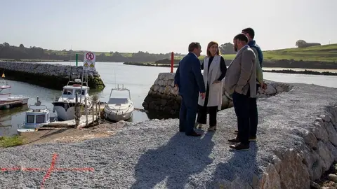 11:30 horas. La Pozona. Cuch&iacute;a, Miengo
La presidenta del Gobierno de Cantabria, Mar&iacute;a Jos&eacute; S&aacute;enz de Buruaga, inaugura
las obras realizadas en las instalaciones portuarias 31 OCT 24 &copy; Miguel De la Parra