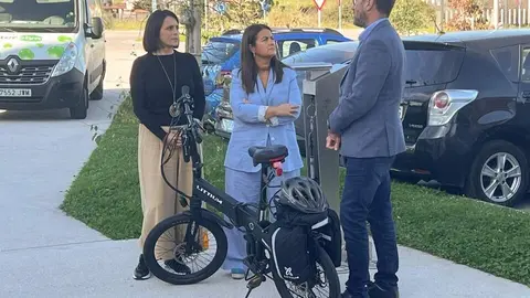11:00 horas. IES La Marina. C/Jos&eacute; Hierro, s/n, Santa Cruz de Bezana, Cantabria

La consejera de Inclusi&oacute;n Social, Juventud, Familias e Igualdad, Bego&ntilde;a G&oacute;mez del R&iacute;o, visita el programa Renobike.