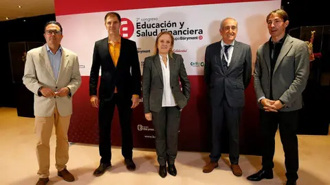La consejera de Presidencia, Justicia, Seguridad y Simplificaci&oacute;n Administrativa, Isabel Urrutia, inaugura el segundo congreso de educaci&oacute;n y salud financiera organizado por el Grupo Barymont.

13 nov 24