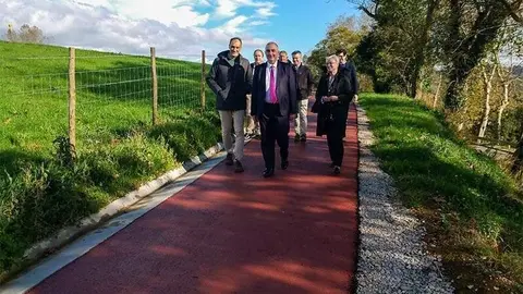 El consejero de Fomento, Vivienda, Ordenaci&oacute;n del Territorio y Medio Ambiente, Roberto Media, inaugura diversas obras realizadas por su departamento. 
13 NOV 24