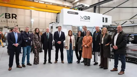 11:50 horas. C/ Mecanizado, 15, Reinosa. La presidenta de Cantabria, Mar&iacute;a Jos&eacute; S&aacute;enz de Buruaga, asiste al 45&ordm; aniversario de Mec&aacute;nica Bra&ntilde;osera. 15 de noviembre de 2024 &copy; Ra&uacute;l Lucio