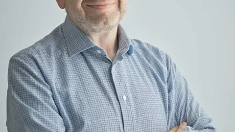 &copy; Roberto Garver