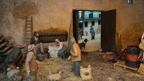 Inauguraci&oacute;n de la Exposicion de Belenes Navide&ntilde;os en el Patio del Parlamento con el titulo de "Nace todos los d&iacute;as"  y el belen cantabro " noche de reyes en Omo&ntilde;o"