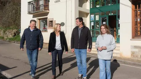 12:00 horas. Ayuntamiento. Bo. La rueda, 125. Villayuso
La consejera de Desarrollo Rural, Ganader&iacute;a, Pesca y Alimentaci&oacute;n, Mar&iacute;a Jes&uacute;s Susinos, realiza una visita institucional a Cieza.