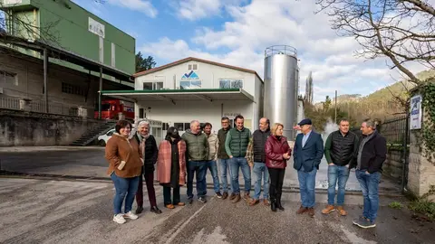 10:00 horas. Bo. Vegacorredor. https://maps.app.goo.gl/DS6PaewUSSDHczUGA

La consejera de Desarrollo Rural, Ganader&iacute;a, Pesca y Alimentaci&oacute;n, Mar&iacute;a Jes&uacute;s Susinos, visita la cooperativa Valles Unidos del As&oacute;n.