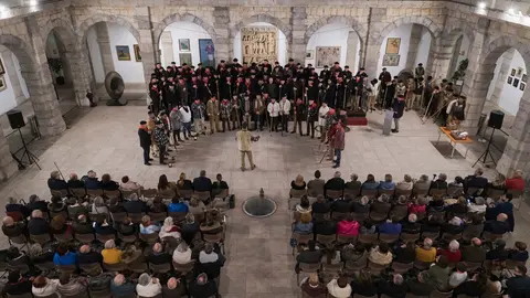 Celebracion de las Marzas en el Patio Central del Parlamento de Cantabria.