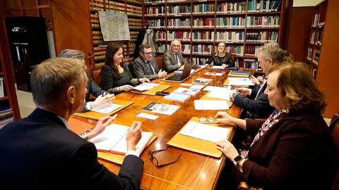 La consejera de Presidencia, Justicia, Seguridad y Simplificaci&oacute;n Administrativa, Isabel Urrutia, preside la reuni&oacute;n de la Comisi&oacute;n mixta Gobierno-Sala de gobierno del Tribunal Superior de Justicia de Cantabria. 
21 ene 24