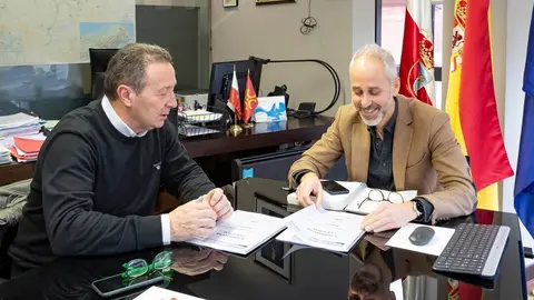 13.00 horas. Despacho del consejero.

El consejero de Educaci&oacute;n, Formaci&oacute;n Profesional y Universidades, Sergio Silva, se re&uacute;ne con el director del IES Montesclaros, Norberto Garc&iacute;a.