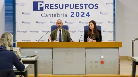 10:00 horas. Sala de Prensa del Gobierno de Cantabria. El consejero de Educaci&oacute;n, Formaci&oacute;n Profesional y Universidades, Sergio Silva, informa, en rueda de prensa, de los presupuestos de su departamento para 2024. 7 de noviembre de 2023 &copy; Ra&uacute;l Lucio